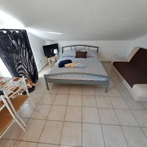 Dejan Apartment4-top Centar Pula