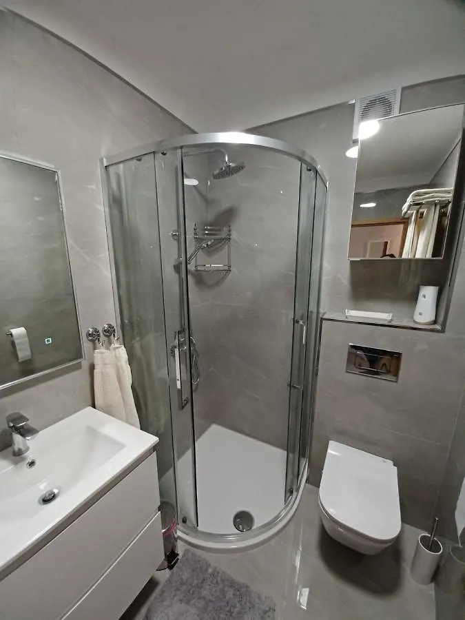 Apartment Davorin Center Pula 0*,